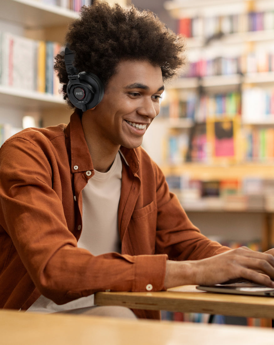 How to Choose the Right Headphones for Your Needs